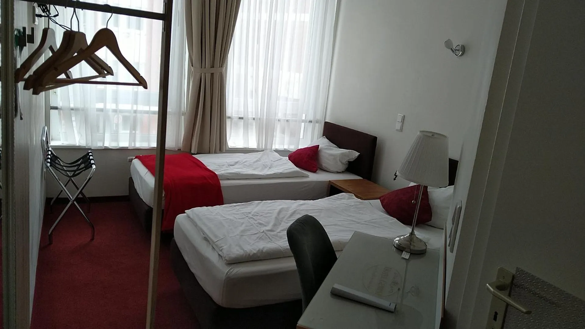 ***  Hotel Gemini Dusseldorf Germany