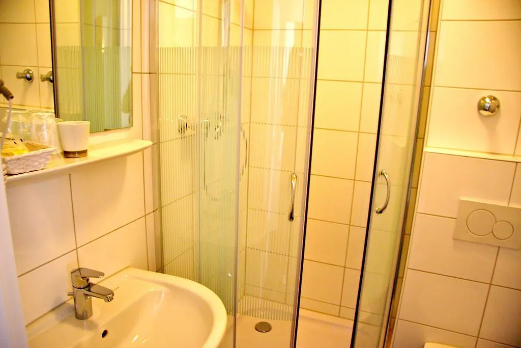 Hotel Gemini Dusseldorf 3*,  Germany
